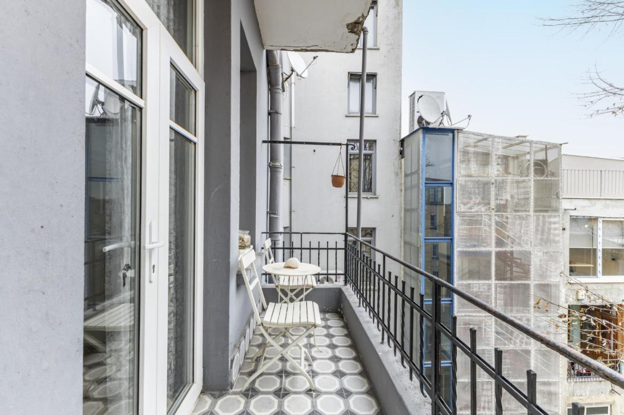 Ferienwohnung Flat With Balcony And Bosphorus View In Beyoglu Istanbul Exterior foto